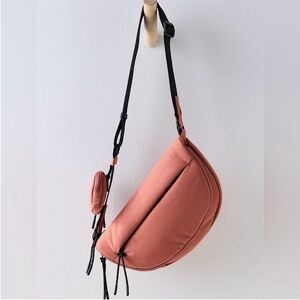 Free People Hit The Trails Sling Bag Rose Dust
